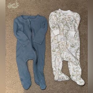 Set of 2 baby sleepers 3 months